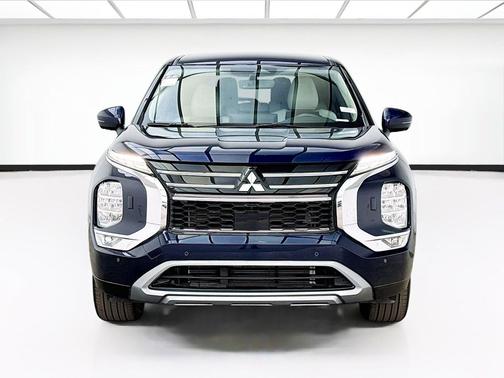 Cosmic Blue Metallic 2025 Mitsubishi Outlander SE S-AWC