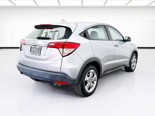 Lunar Silver Metallic 2019 Honda HR-V LX