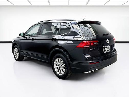Deep Black Pearl 2020 Volkswagen Tiguan 2.0T S