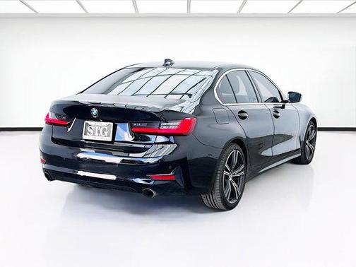2021 BMW 330 330i