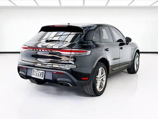 Black 2022 Porsche Macan Macan