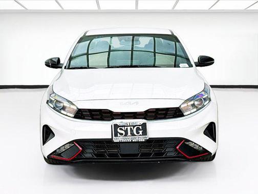 Snow White Pearl 2024 Kia Forte GT-Line