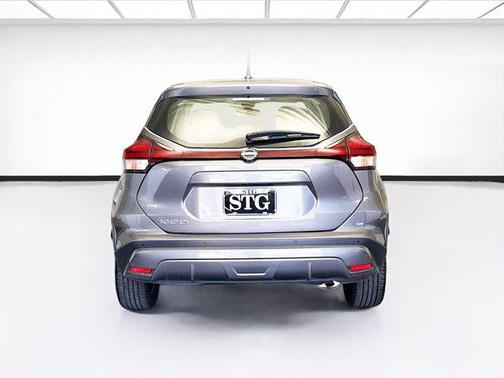 2023 Nissan Kicks S