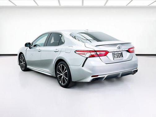 2019 Toyota Camry SE