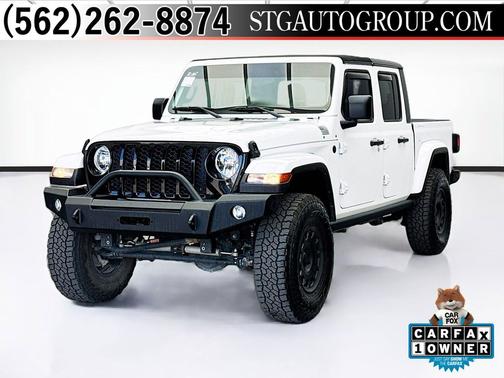 Bright White Clearcoat 2023 Jeep Gladiator Willys 4x4