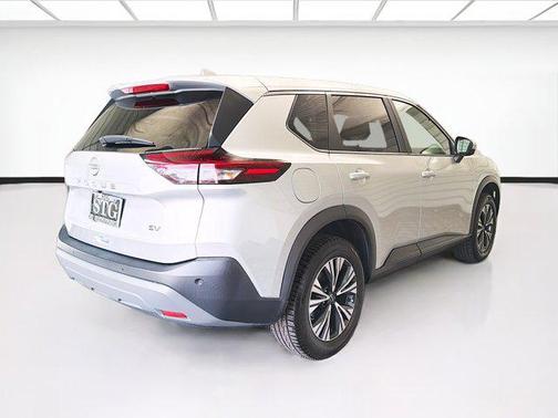 Brilliant Silver Metallic 2023 Nissan Rogue SV