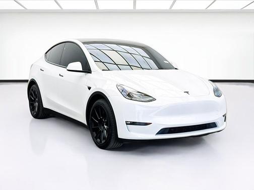 Pearl White Multi-Coat 2024 Tesla Model Y Long Range Dual Motor All-Wheel Drive