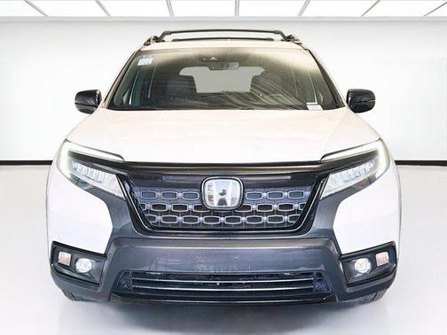 White Diamond Pearl 2019 Honda Passport Elite