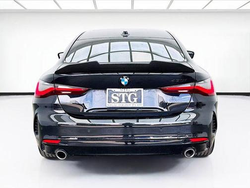 Black Sapphire Metallic 2024 BMW 430 i