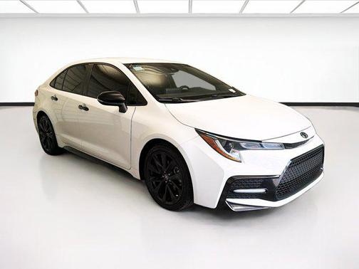 White 2022 Toyota Corolla SE