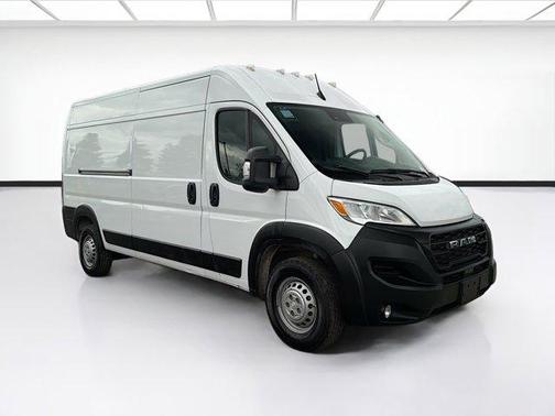 Bright White Clearcoat 2024 RAM ProMaster 2500 Tradesman