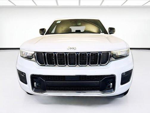 2022 Jeep Grand Cherokee Overland