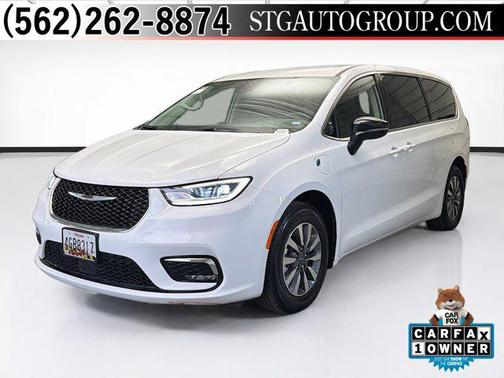 2024 Chrysler Pacifica Hybrid Select