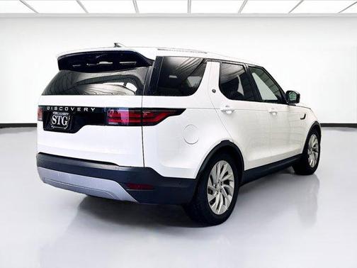 2024 Land Rover Discovery P300 S