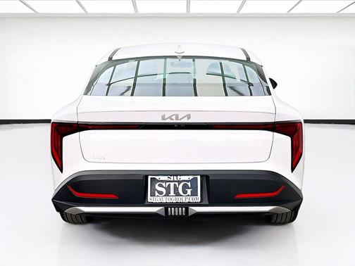 Snow White Pearl 2025 Kia K4 EX