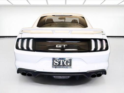 Oxford White 2020 Ford Mustang GT Premium
