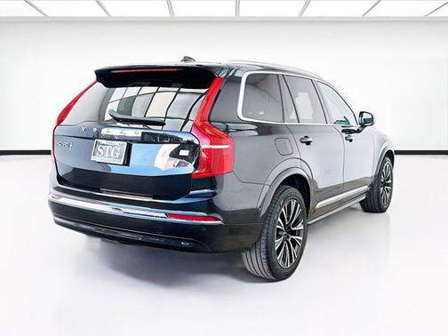 Onyx Black Metallic 2024 Volvo XC90 Recharge Plug-In Hybrid T8 Plus Bright Theme 7-Seater