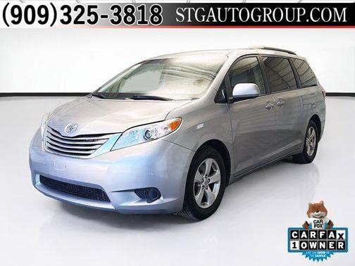 2017 Toyota Sienna LE
