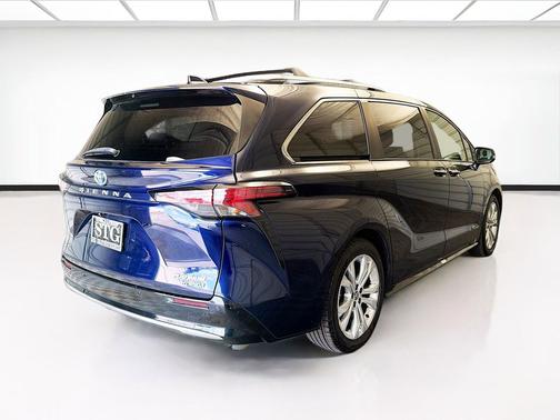 Blueprint 2022 Toyota Sienna Platinum