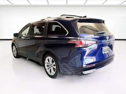 Blueprint 2022 Toyota Sienna Platinum