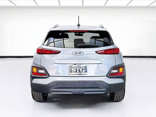 Sonic Silver 2018 Hyundai KONA SEL