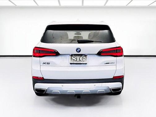 2022 BMW X5 PHEV xDrive45e