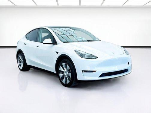2023 Tesla Model Y RWD