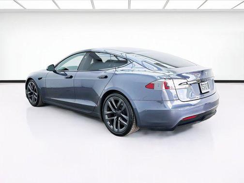 2022 Tesla Model S Base