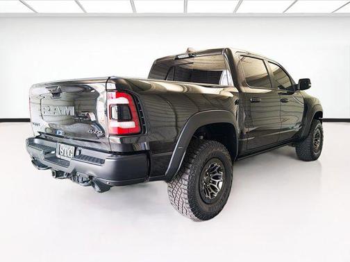 Diamond Black Crystal Pearlcoat 2022 RAM 1500 TRX