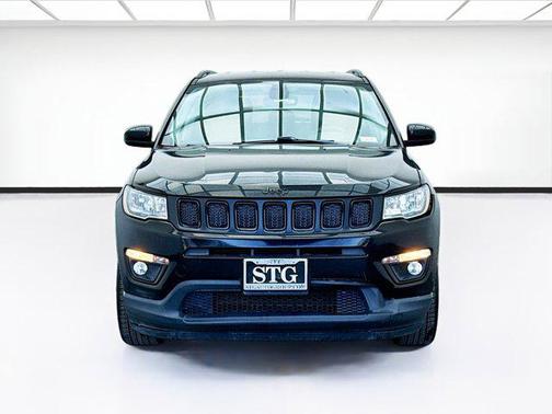Diamond Black Crystal Pearlcoat 2021 Jeep Compass Latitude