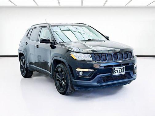 Diamond Black Crystal Pearlcoat 2021 Jeep Compass Latitude