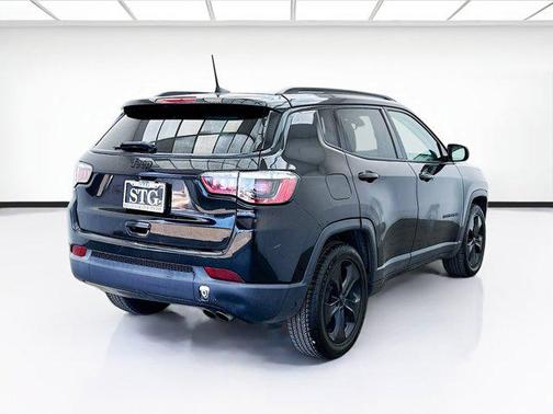 Diamond Black Crystal Pearlcoat 2021 Jeep Compass Latitude
