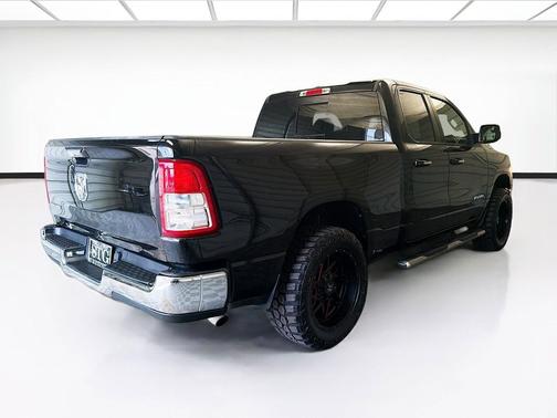 Diamond Black Crystal Pearlcoat 2020 RAM 1500 Big Horn/Lone Star