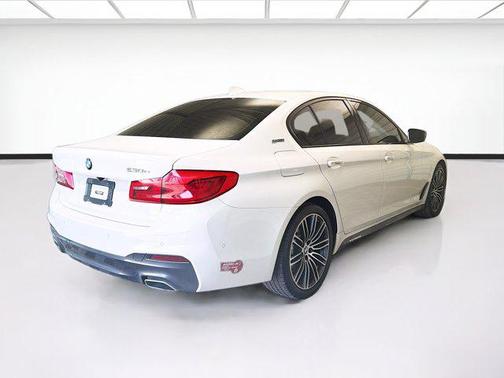 Alpine White 2018 BMW 530e iPerformance