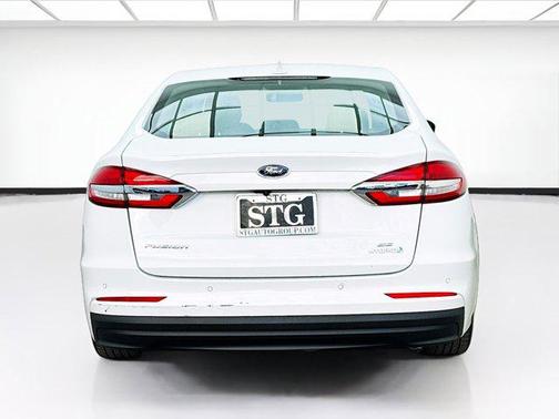 2019 Ford Fusion Hybrid SE