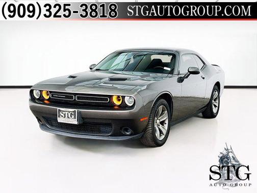 Granite Pearlcoat 2019 Dodge Challenger SXT