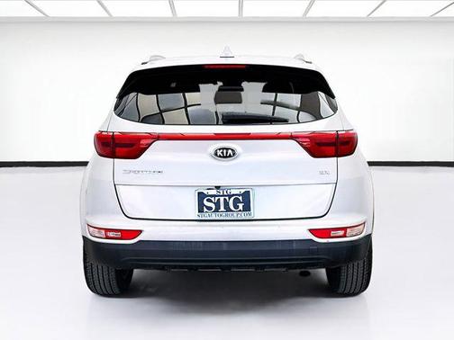 Sparkling Silver 2017 Kia Sportage EX