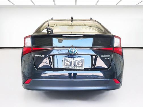 Midnight Black Metallic 2022 Toyota Prius XLE
