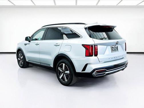 Sparkling Silver 2021 Kia Sorento S