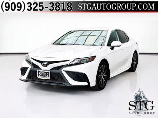 Ice Cap 2024 Toyota Camry SE