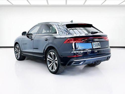 2021 Audi Q8 55 Premium Plus
