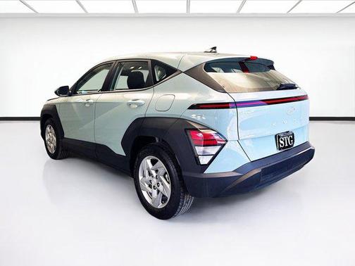 2024 Hyundai KONA SE