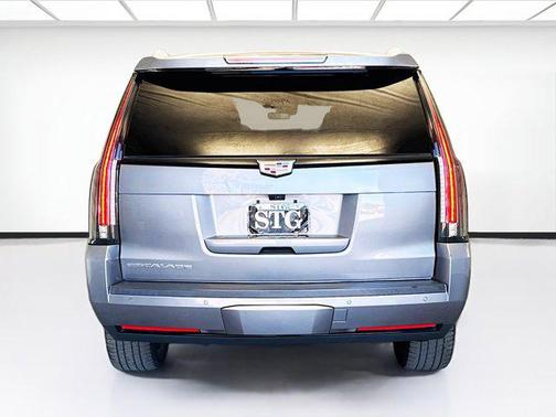 2020 Cadillac Escalade Platinum