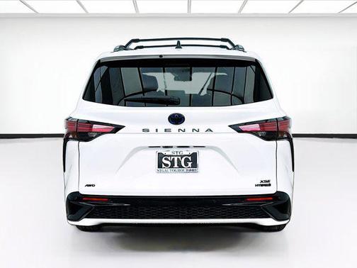 2024 Toyota Sienna XSE 7 Passenger