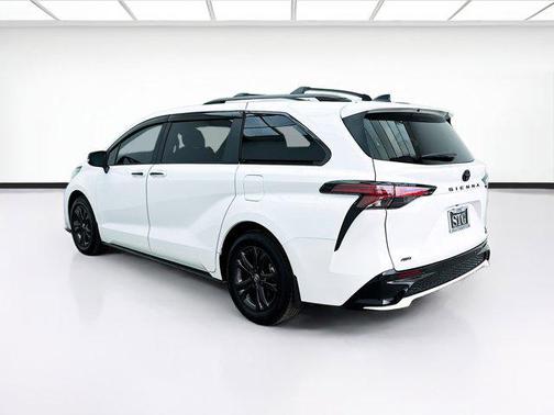 2024 Toyota Sienna XSE 7 Passenger