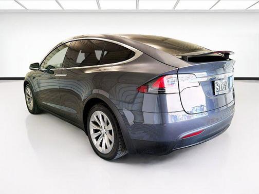 Gray 2019 Tesla Model X Long Range