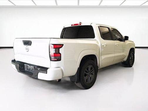 Glacier White 2025 Nissan Frontier SV