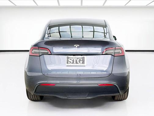 Gray 2023 Tesla Model Y RWD