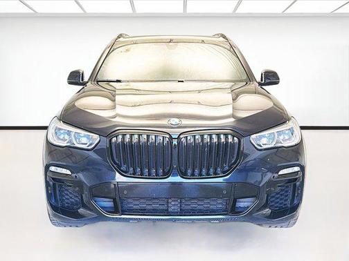 2021 BMW X5 M50i