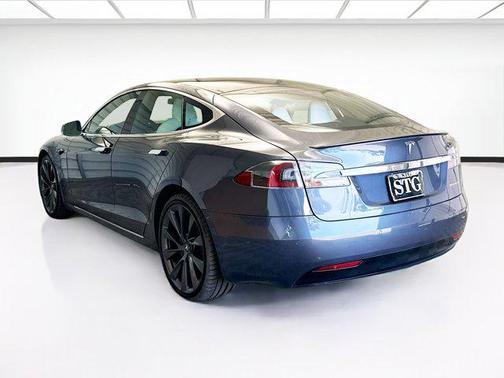 2020 Tesla Model S Performance